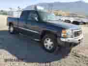 2005 GMC Sierra 1500 SLT z VIN 1GTEK19B85E181837, wystawiony jako Copart lot #58852935 z przebiegiem 139 305 mil mil oraz Szkoda całkowita • Salvage title. Historia ofert i sprzedaży dostępna na DreamBid. Obrazek 4.