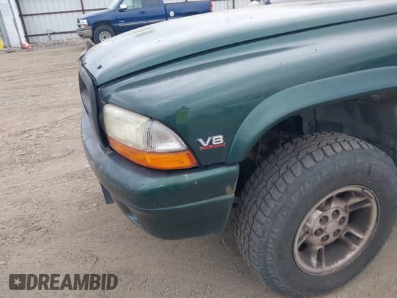 1999 Dodge Durango with VIN 1B4HS28Y8XF503833, listed as a IAAI auction lot 42881409 with 185,572 mi miles and . Bid and sale history available at DreamBid. Image 16.