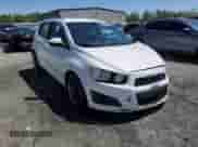 2013 Chevrolet Sonic LS с VIN 1G1JA6SH7D4120201, выставлен на аукционе Copart как лот 53231295 с пробегом 205 985 миль миль и Списание • Salvage title. История ставок и продаж доступна на DreamBid. Изображение 4.