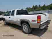 2000 GMC Sierra 1500 SLE с VIN 2GTEK19T5Y1245542, выставлен на аукционе Copart как лот 59162745 с пробегом 207 885 миль миль и Списание • Salvage title. История ставок и продаж доступна на DreamBid. Изображение 2.