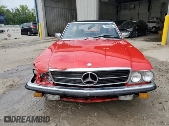 1982 Mercedes-Benz SL с VIN WDB10704212014126, выставлен на аукционе Copart как лот 59345835 с пробегом 123 684 миль миль и На запчасти • Non repairable. История ставок и продаж доступна на DreamBid. Изображение 5.
