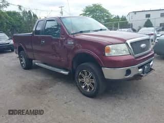 2006 Ford F-150 XLT with VIN 1FTPX14576FA53760, listed as a IAAI auction lot 43048949 with 215,321 mi miles and . Bid and sale history available at DreamBid. Image 1.