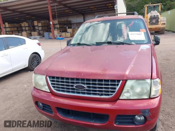 2005 Ford Explorer XLT с VIN 1FMZU63W25ZA08081, выставлен на аукционе IAAI как лот 43179087 с пробегом 271 055 миль миль и . История ставок и продаж доступна на DreamBid. Изображение 6.
