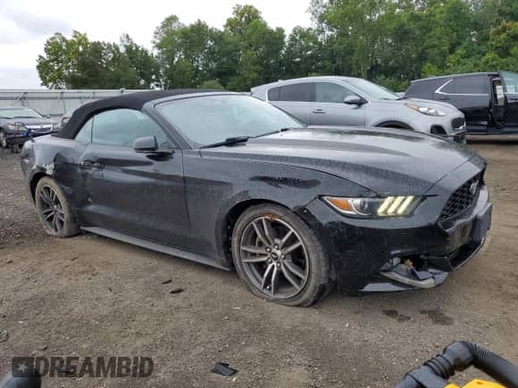 2016 Ford Mustang EcoBoost Premium z VIN 1FATP8UH1G5217129, wystawiony jako Copart lot #69911345 z przebiegiem 116 808 mil mil oraz Szkoda całkowita • Salvage title. Historia ofert i sprzedaży dostępna na DreamBid. Obrazek 4.
