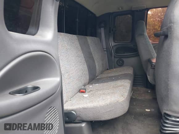 2002 Dodge 2500 with VIN 3B7KF23602M270106, listed as a IAAI auction lot 42739640 with 188,535 mi miles and . Bid and sale history available at DreamBid. Image 8.