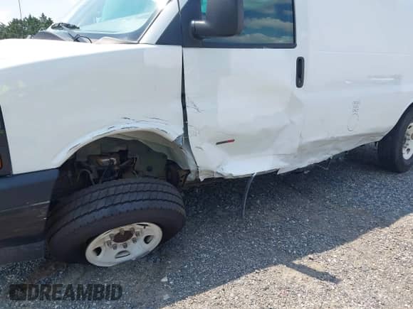 2022 Chevrolet City Express Cargo with VIN 1GCWGAF13N1243010, listed as a IAAI auction lot 42579261 with 57,021 mi miles and . Bid and sale history available at DreamBid. Image 6.