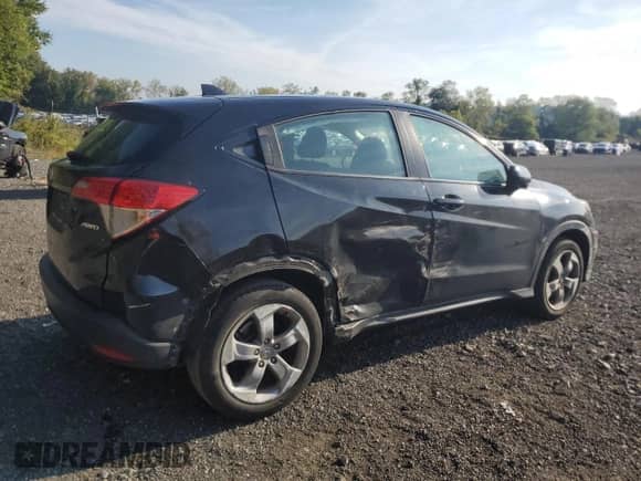 2020 Honda HR-V LX with VIN 3CZRU6H39LM715321, listed as a Copart auction lot 80695885 with 27,846 mi miles and Salvage title. Bid and sale history available at DreamBid. Image 3.