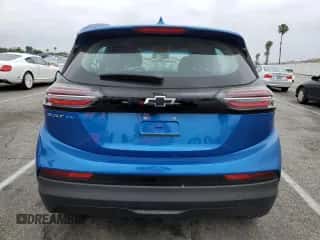 2023 Chevrolet Bolt EV 1LT z VIN 1G1FW6S07P4111164, wystawiony jako Copart lot #55976743 z przebiegiem 4 937 mil mil oraz . Historia ofert i sprzedaży dostępna na DreamBid. Obrazek 6.