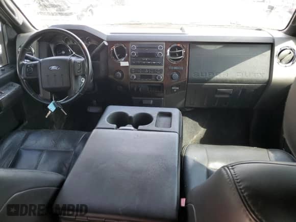 2011 Ford F-250 XL z VIN 1FT7W2BT1BEC90822, wystawiony jako Copart lot #86799305 z przebiegiem 222 328 mil mil oraz Szkoda całkowita • Salvage title. Historia ofert i sprzedaży dostępna na DreamBid. Obrazek 8.