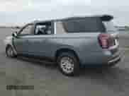 2021 Chevrolet Suburban LS z VIN 1GNSKBEDXMR171549, wystawiony jako Copart lot #70555665 z przebiegiem Nie podano mil oraz Szkoda całkowita • Salvage title. Historia ofert i sprzedaży dostępna na DreamBid. Obrazek 2.