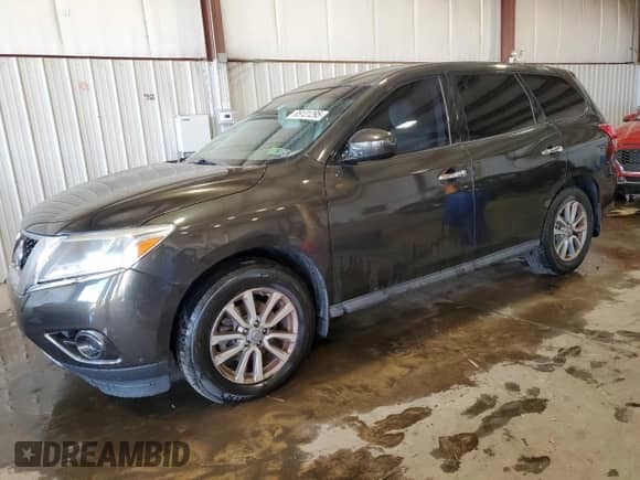 2015 Nissan Pathfinder Platinum with VIN 5N1AR2MMXFC615449, listed as a Copart auction lot 85131295 with 111,717 mi miles and Salvage title. Bid and sale history available at DreamBid. Image 1.