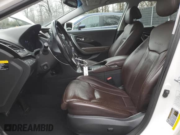 2014 Hyundai Azera Limited z VIN KMHFH4JG2EA378260, wystawiony jako Copart lot #84656144 z przebiegiem 62 292 mil mil oraz Szkoda całkowita • Salvage title. Historia ofert i sprzedaży dostępna na DreamBid. Obrazek 7.