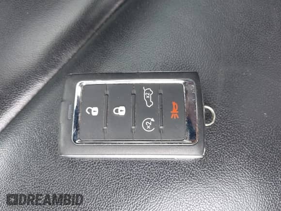 2022 Jeep Grand Cherokee Limited z VIN 1C4RJKBGXN8624293, wystawiony jako IAAI lot #42332222 z przebiegiem 31 512 mil mil oraz . Historia ofert i sprzedaży dostępna na DreamBid. Obrazek 11.