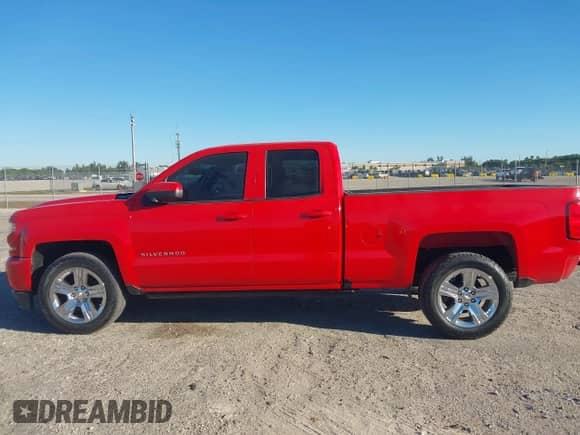2017 Chevrolet Silverado 1500 Custom с VIN 1GCRCPEH3HZ198991, выставлен на аукционе IAAI как лот 41826784 с пробегом 93 692 миль миль и . История ставок и продаж доступна на DreamBid. Изображение 15.