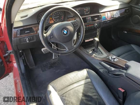 2012 BMW 3 Series 328i с VIN WBAKE3C52CE770580, выставлен на аукционе Copart как лот 69944115 с пробегом 130 661 миль миль и Списание • Salvage title. История ставок и продаж доступна на DreamBid. Изображение 8.