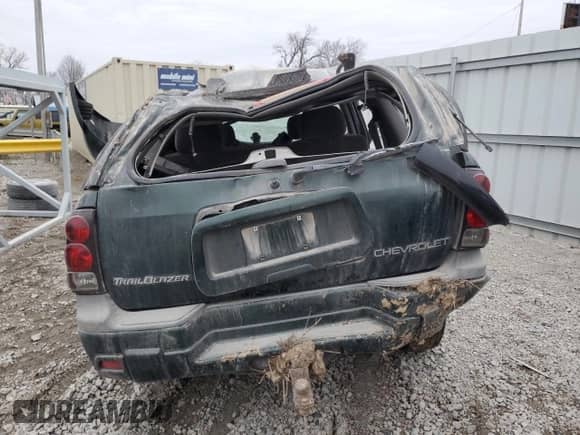 2002 Chevrolet TrailBlazer LS with VIN 1GNDT13S222530075, listed as a Copart auction lot 44366625 with Not provided miles and Salvage title. Bid and sale history available at DreamBid. Image 6.