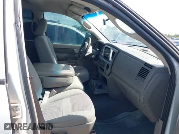 2007 Dodge 1500 SLT z VIN 1D7HA18207S122874, wystawiony jako IAAI lot #42522141 z przebiegiem 139 341 mil mil oraz . Historia ofert i sprzedaży dostępna na DreamBid. Obrazek 5.