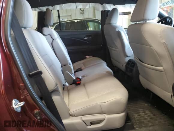 2021 Honda Passport EX-L с VIN 5FNYF8H57MB041958, выставлен на аукционе Copart как лот 68571615 с пробегом 43 150 миль миль и На запчасти • Non repairable. История ставок и продаж доступна на DreamBid. Изображение 11.