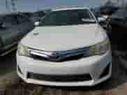 2012 Toyota Camry XLE z VIN 4T1BD1FK5CU054012, wystawiony jako Copart lot #85195425 z przebiegiem 451 292 mil mil oraz Szkoda całkowita • Salvage title. Historia ofert i sprzedaży dostępna na DreamBid. Obrazek 5.