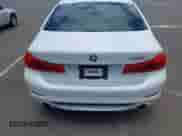 2019 BMW 5 Series 530e с VIN WBAJA9C56KB254619, выставлен на аукционе IAAI как лот 42455406 с пробегом 25 711 миль миль и . История ставок и продаж доступна на DreamBid. Изображение 6.