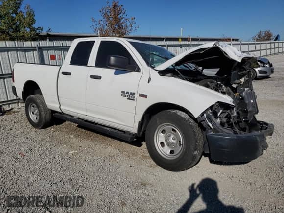 2023 Ram 1500 Tradesman z VIN 1C6RR7FTXPS527685, wystawiony jako Copart lot #76786384 z przebiegiem Nie podano mil oraz Szkoda całkowita • Salvage title. Historia ofert i sprzedaży dostępna na DreamBid. Obrazek 4.