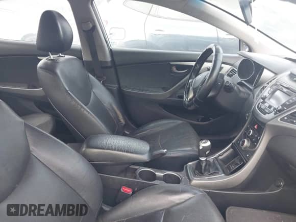 2015 Hyundai Elantra Sport с VIN KMHDH4AH8FU379946, выставлен на аукционе IAAI как лот 41094993 с пробегом 300 742 миль миль и . История ставок и продаж доступна на DreamBid. Изображение 5.