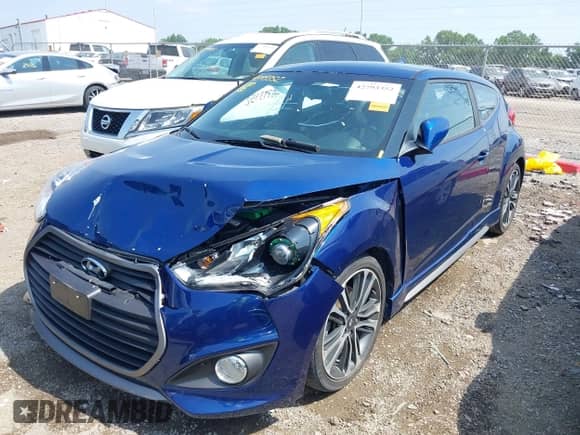2016 Hyundai Veloster Turbo с VIN KMHTC6AE6GU261035, выставлен на аукционе IAAI как лот 42793352 с пробегом 49 706 миль миль и . История ставок и продаж доступна на DreamBid. Изображение 17.