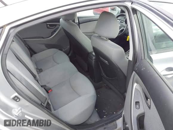 2013 Hyundai Elantra GLS z VIN KMHDH4AE9DU523071, wystawiony jako IAAI lot #43586642 z przebiegiem 176 733 mil mil oraz . Historia ofert i sprzedaży dostępna na DreamBid. Obrazek 8.