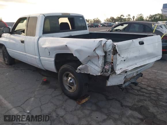 1998 Dodge 1500 with VIN 3B7HC13Y8WG176185, listed as a IAAI auction lot 43324950 with 257,836 mi miles and . Bid and sale history available at DreamBid. Image 3.