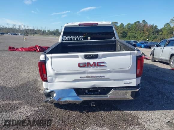 2024 GMC Sierra 1500 SLT с VIN 3GTUUDED9RG111597, выставлен на аукционе IAAI как лот 43054968 с пробегом 38 755 миль миль и . История ставок и продаж доступна на DreamBid. Изображение 16.