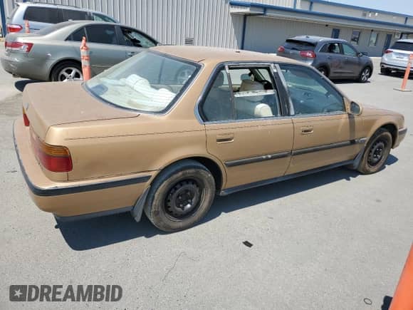 1991 Honda Accord с VIN 1HGCB7656MA190391, выставлен на аукционе Copart как лот 68494465 с пробегом 138 041 миль миль и Списание • Salvage title. История ставок и продаж доступна на DreamBid. Изображение 3.