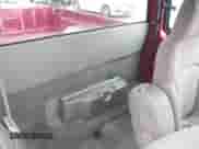 2003 Chevrolet S-10 LS с VIN 1GCCS19H138134298, выставлен на аукционе IAAI как лот 42464638 с пробегом 272 433 миль миль и . История ставок и продаж доступна на DreamBid. Изображение 8.