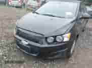 2013 Chevrolet Sonic LT с VIN 1G1JC5SG8D4190608, выставлен на аукционе IAAI как лот 42785234 с пробегом Не указан миль и . История ставок и продаж доступна на DreamBid. Изображение 11.