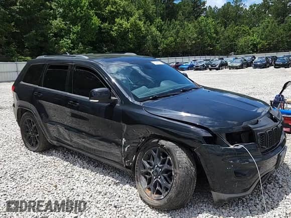 2018 Jeep Grand Cherokee Sterling z VIN 1C4RJFBT3JC227374, wystawiony jako Copart lot #61449815 z przebiegiem 123 171 mil mil oraz Szkoda całkowita • Salvage title. Historia ofert i sprzedaży dostępna na DreamBid. Obrazek 15.