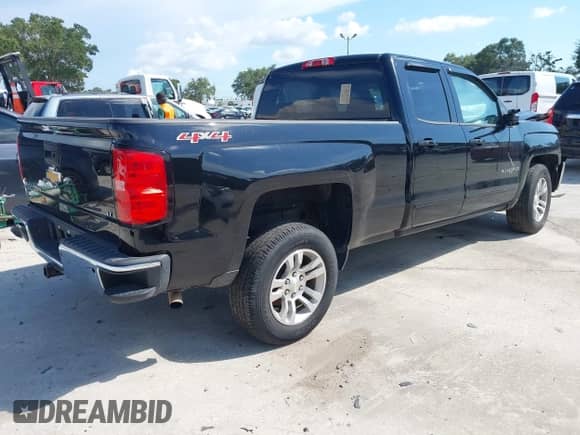 2017 Chevrolet Silverado 1500 LT z VIN 1GCVKRECXHZ401134, wystawiony jako IAAI lot #42974829 z przebiegiem 107 239 mil mil oraz . Historia ofert i sprzedaży dostępna na DreamBid. Obrazek 4.