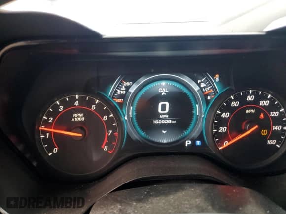 2017 Chevrolet Camaro 2LT z VIN 1G1FD1RX4H0122790, wystawiony jako Copart lot #86065234 z przebiegiem 162 928 mil mil oraz Szkoda całkowita • Salvage title. Historia ofert i sprzedaży dostępna na DreamBid. Obrazek 9.