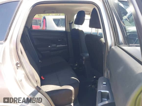 2020 Mitsubishi Outlander SE с VIN JA4AP4AU1LU026266, выставлен на аукционе IAAI как лот 41980139 с пробегом 145 103 миль миль и . История ставок и продаж доступна на DreamBid. Изображение 8.