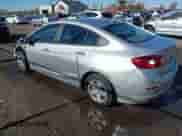 2017 Chevrolet Cruze LS z VIN 1G1BC5SMXH7277036, wystawiony jako IAAI lot #43484591 z przebiegiem 141 941 mil mil oraz . Historia ofert i sprzedaży dostępna na DreamBid. Obrazek 3.