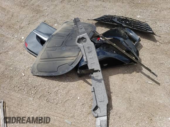 2017 Hyundai Azera с VIN KMHFG4JGXHA589195, выставлен на аукционе Copart как лот 68892264 с пробегом 66 175 миль миль и Списание • Salvage title. История ставок и продаж доступна на DreamBid. Изображение 12.