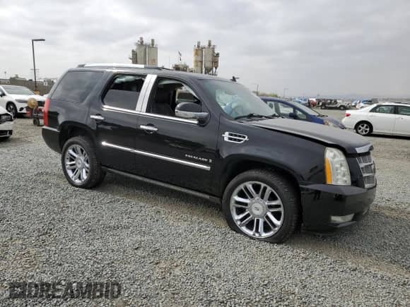 2009 Cadillac Escalade z VIN 1GYFK33279R269036, wystawiony jako Copart lot #57846755 z przebiegiem 157 986 mil mil oraz Szkoda całkowita • Salvage title. Historia ofert i sprzedaży dostępna na DreamBid. Obrazek 4.