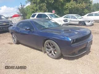2015 Dodge Challenger SXT Plus z VIN 2C3CDZBG9FH869768, wystawiony jako IAAI lot #43157895 z przebiegiem 170 091 mil mil oraz . Historia ofert i sprzedaży dostępna na DreamBid. Obrazek 1.