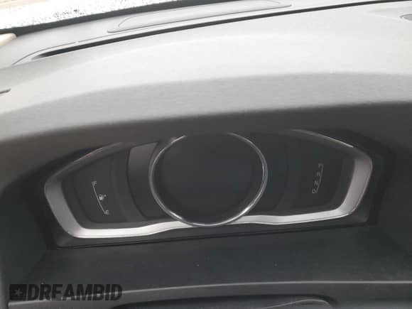 2018 Volvo S60 Inscription Platinum с VIN LYV402TMXJB168793, выставлен на аукционе Copart как лот 37533434 с пробегом Не указан миль и . История ставок и продаж доступна на DreamBid. Изображение 9.