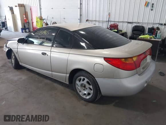 2001 Saturn SC с VIN 1G8ZP12841Z300417, выставлен на аукционе IAAI как лот 42731965 с пробегом 151 041 миль миль и . История ставок и продаж доступна на DreamBid. Изображение 3.