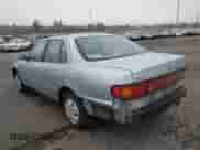1994 Toyota Camry LE z VIN JT2SK12E2R0207688, wystawiony jako IAAI lot #41323827 z przebiegiem 162 680 mil mil oraz . Historia ofert i sprzedaży dostępna na DreamBid. Obrazek 3.