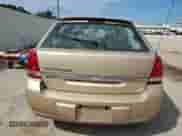2005 Chevrolet Malibu Maxx LT z VIN 1G1ZU64865F142753, wystawiony jako Copart lot #74136324 z przebiegiem 285 553 mil mil oraz Szkoda całkowita • Salvage title. Historia ofert i sprzedaży dostępna na DreamBid. Obrazek 6.