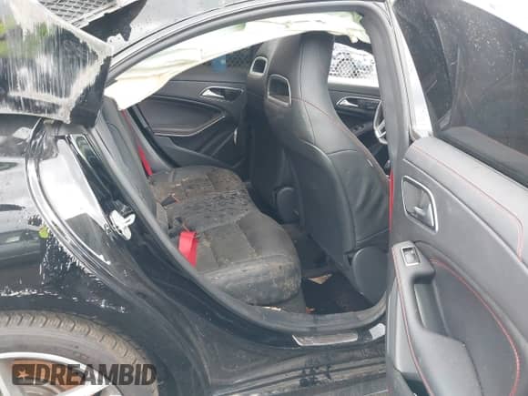 2014 Mercedes-Benz CLA 45 AMG с VIN WDDSJ5CB5EN067774, выставлен на аукционе IAAI как лот 42373325 с пробегом 108 428 миль миль и . История ставок и продаж доступна на DreamBid. Изображение 8.