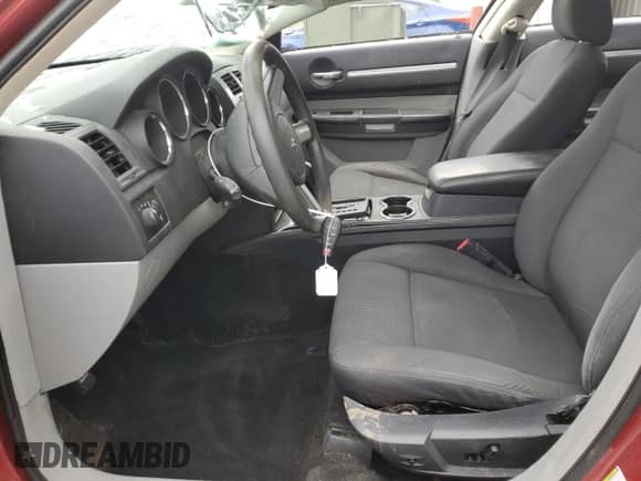 2008 Dodge Magnum SXT с VIN 2D4FV37V08H232574, выставлен на аукционе Copart как лот 73475404 с пробегом 127 567 миль миль и Чистый • Clean title. История ставок и продаж доступна на DreamBid. Изображение 7.