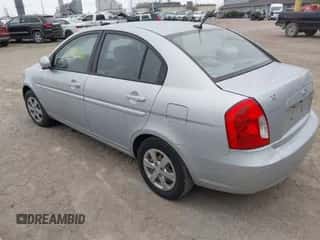 2011 Hyundai Accent GLS z VIN KMHCN4AC5BU609218, wystawiony jako IAAI lot #43579370 z przebiegiem 185 328 mil mil oraz . Historia ofert i sprzedaży dostępna na DreamBid. Obrazek 3.