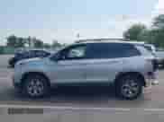 2023 Honda Passport TrailSport с VIN 5FNYF8H68PB043019, выставлен на аукционе IAAI как лот 42456931 с пробегом 7 311 миль миль и . История ставок и продаж доступна на DreamBid. Изображение 14.