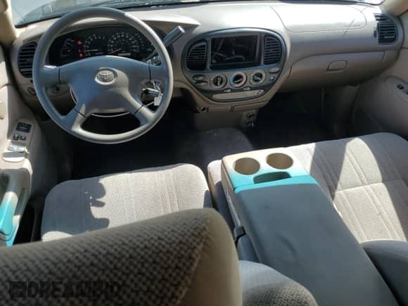 2002 Toyota Tundra SR5 z VIN 5TBRT34132S322580, wystawiony jako Copart lot #82183185 z przebiegiem 205 687 mil mil oraz Szkoda całkowita • Salvage title. Historia ofert i sprzedaży dostępna na DreamBid. Obrazek 8.